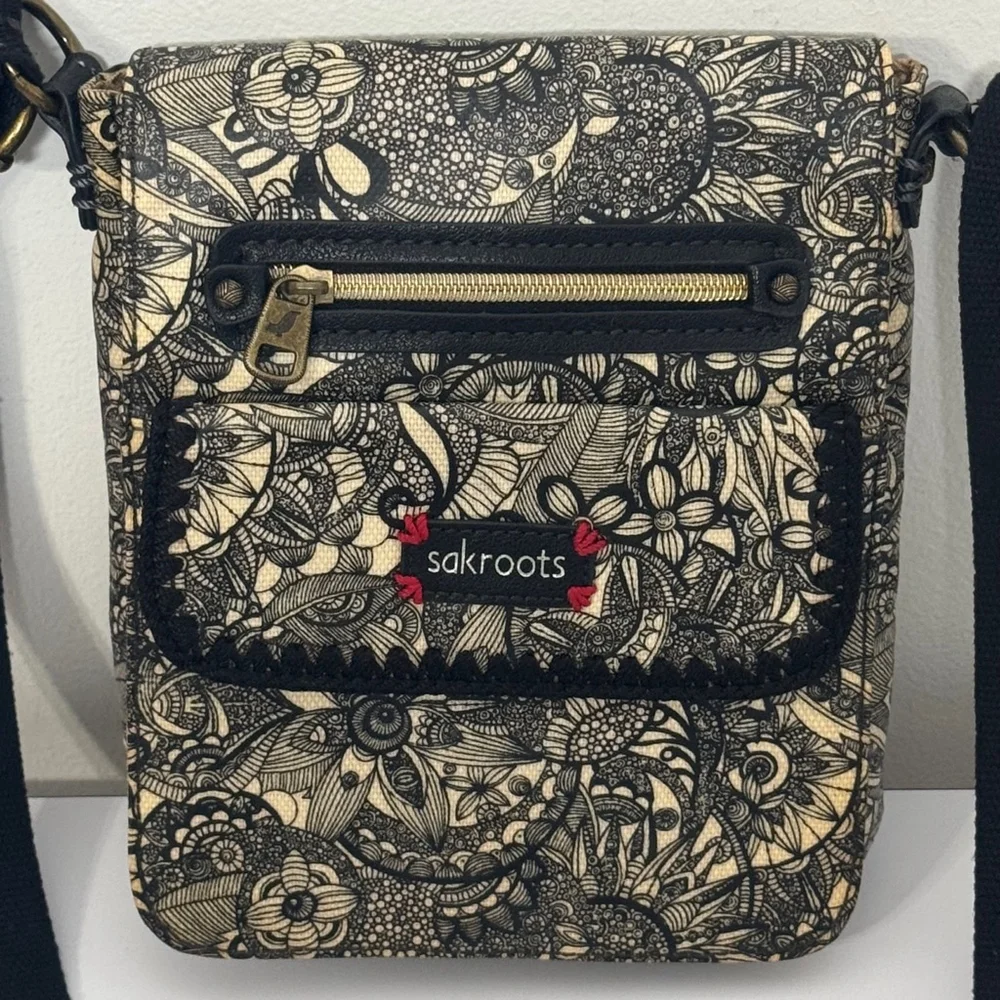 Sakroots Crossbody Black Spirit Lace Canvas Coated Bag Purse - Picture 2 of 11
